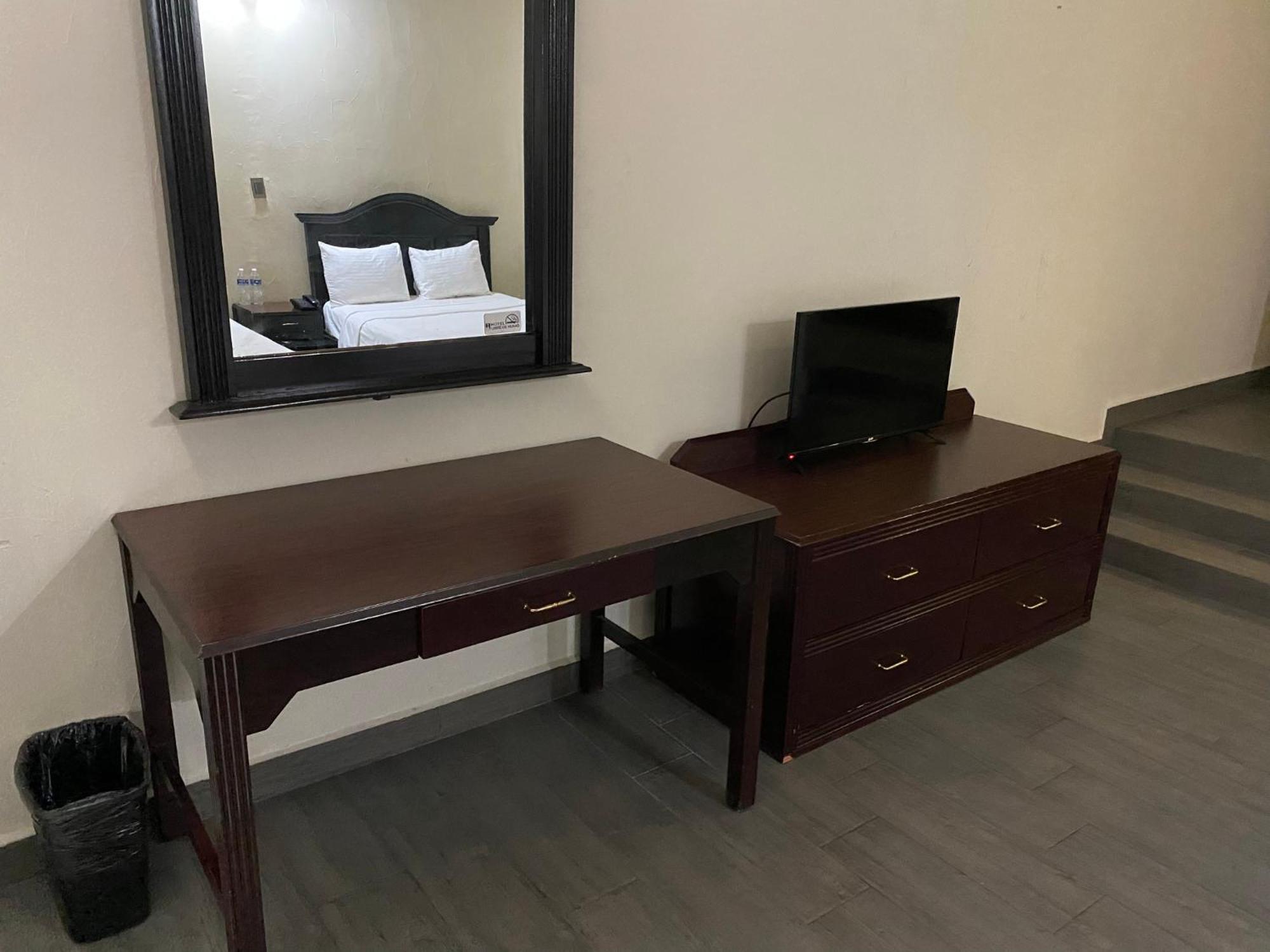 Hotel Plaza Del Arco - Monterrey Luaran gambar